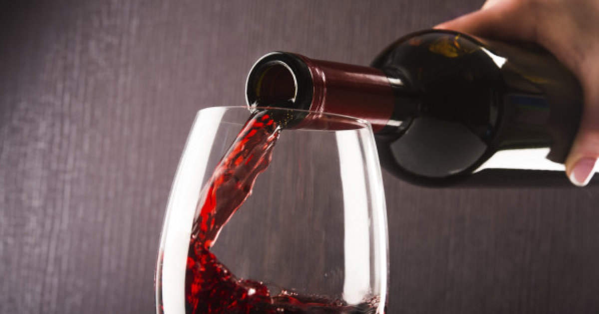 Prácticas enológicas lícitas: Corrección del color del vino